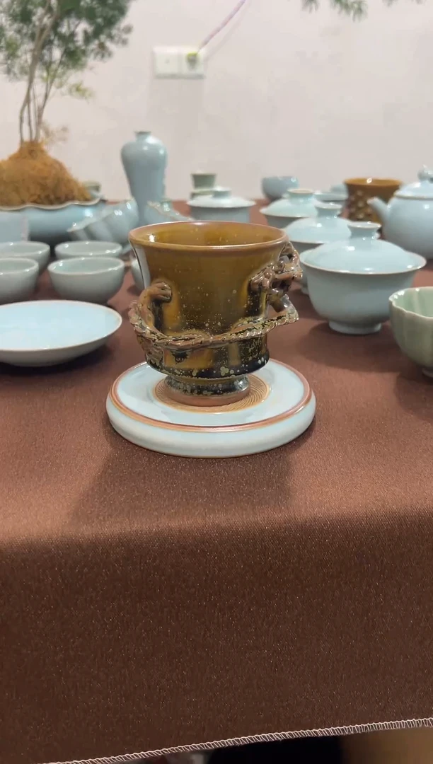 宠粉福利：茶叶沫釉纯手工盘龙杯
