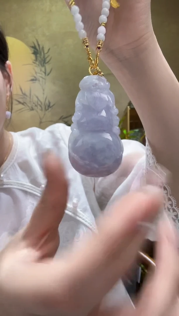 翡翠未镶嵌颈饰吊坠