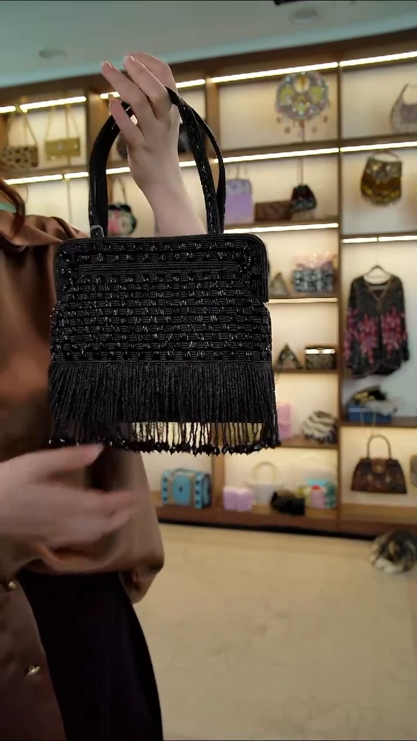 织物45百格汇手工串珠包