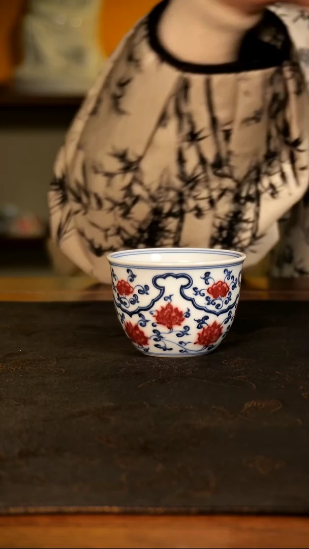 霞艺青花釉里红缸杯