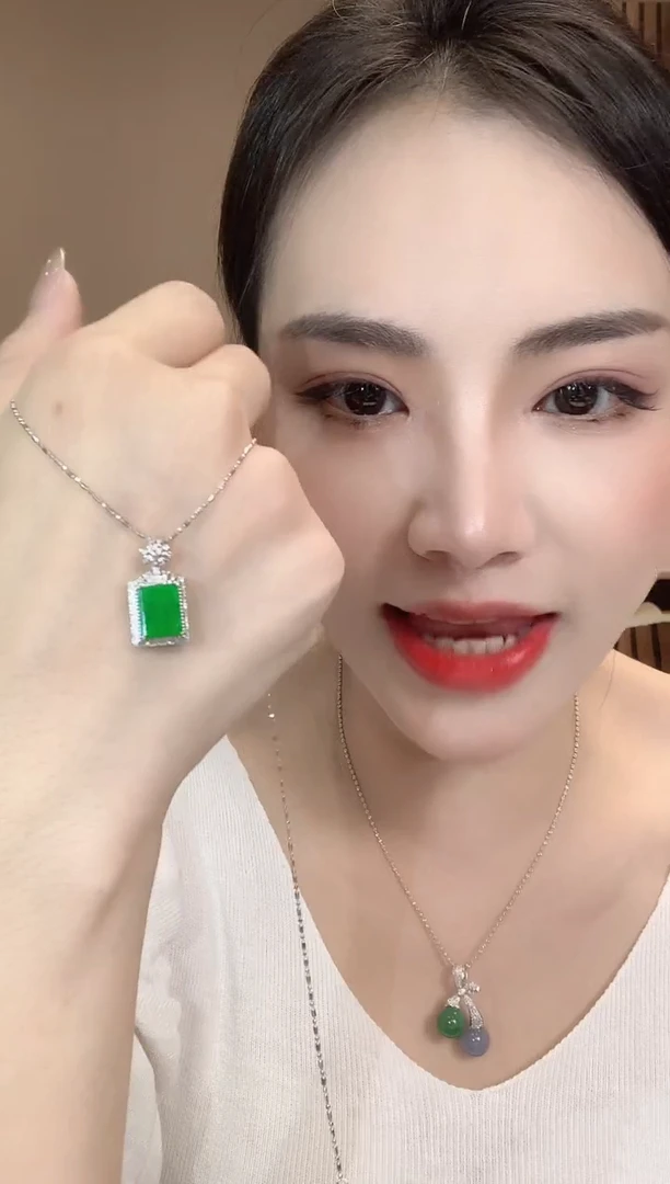 翡翠18K金镶嵌吊坠(不含链)A12
