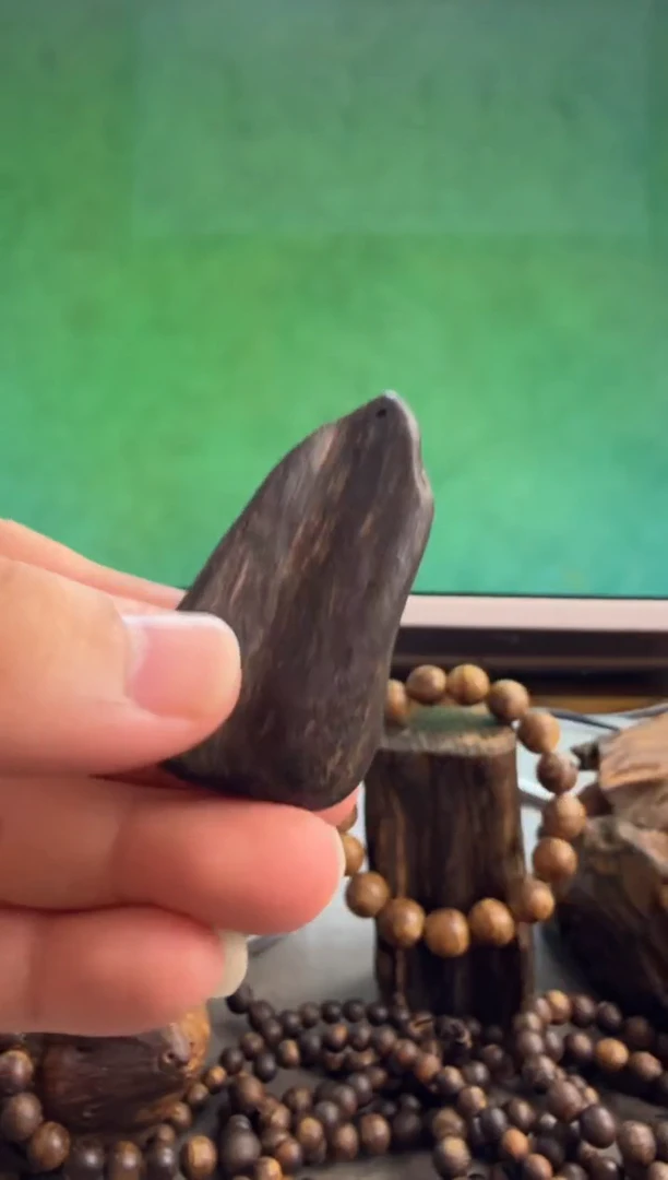 沉香吊坠多样性发一