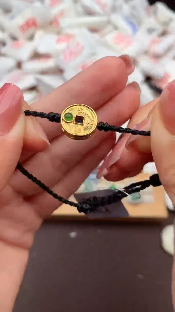 【闪购商品】和田玉手绳18K金镶嵌一