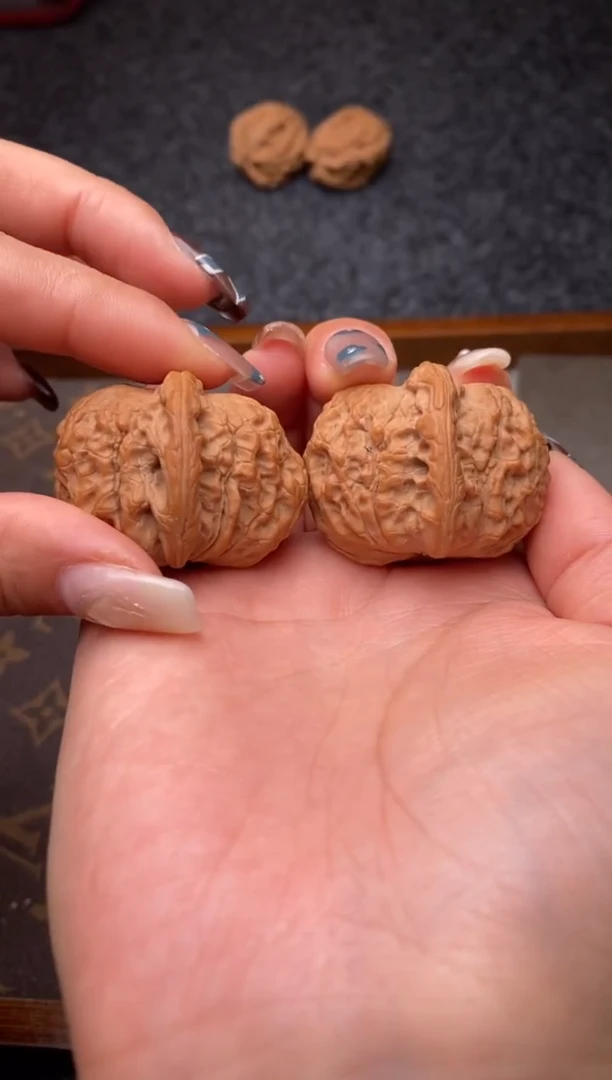 把件文玩核桃B195号41尺血麒麟