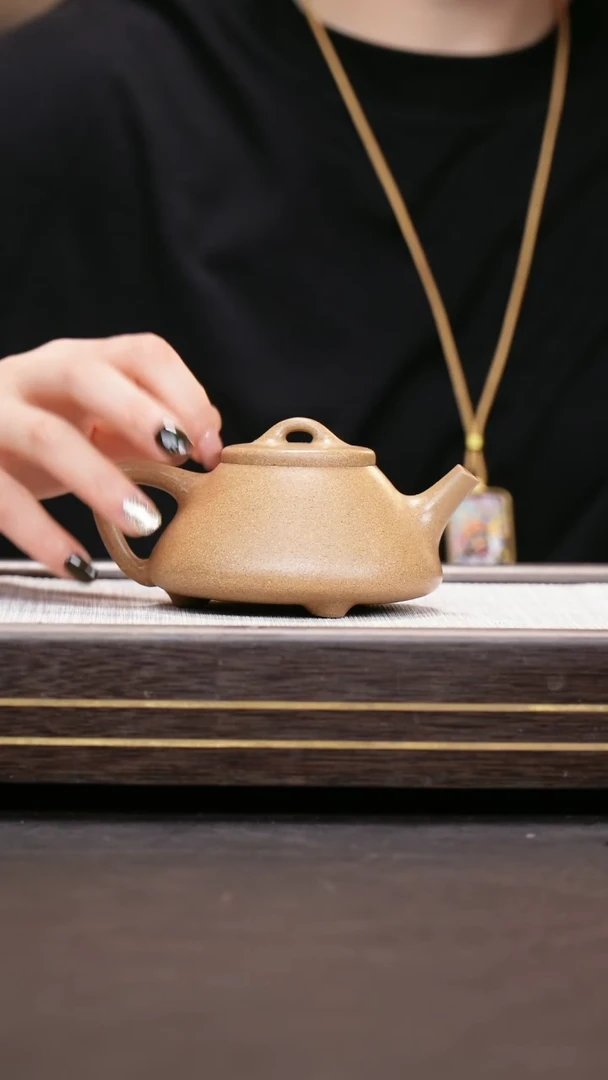 茶壶紫砂七彩段  子冶石瓢