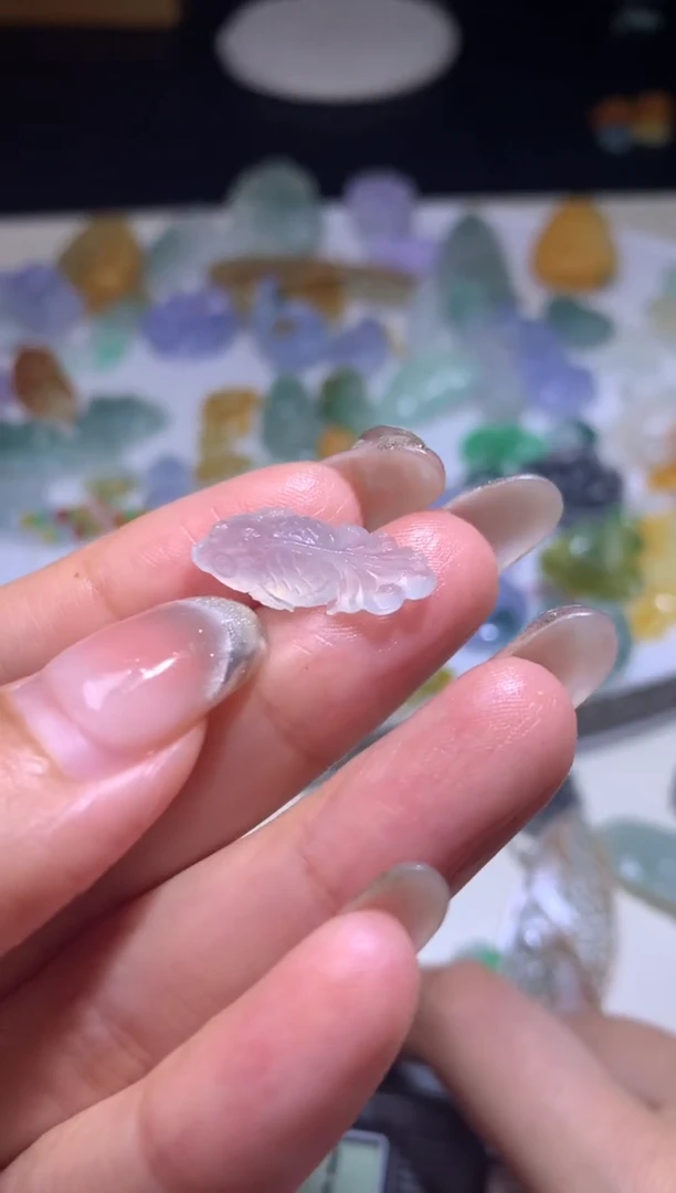 未镶嵌定制翡翠毛货