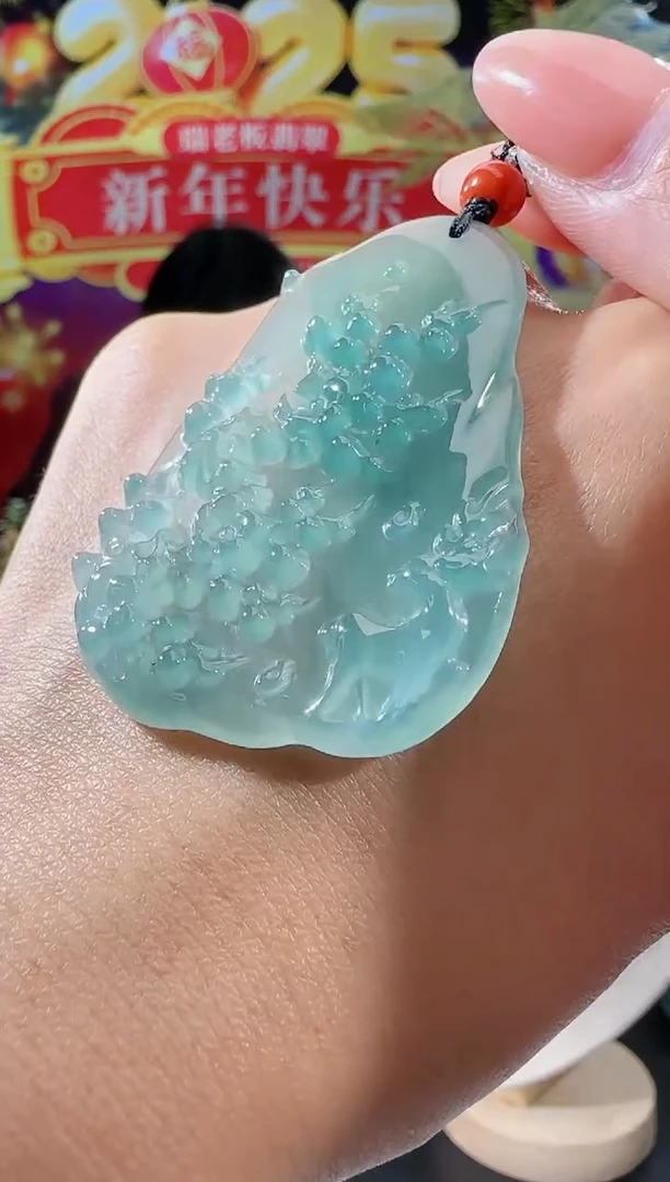 【闪购商品】翡翠吊坠(不含链)未镶嵌鹿牌多样性发一