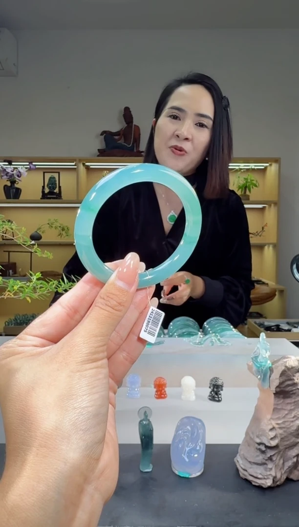 未镶嵌手镯翡翠56圈