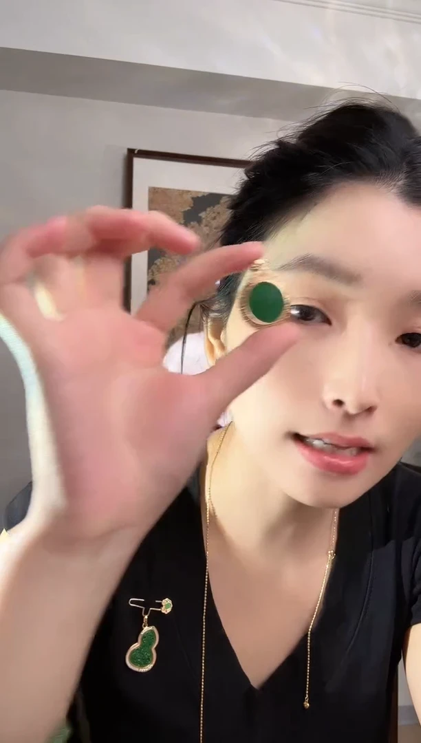 颈饰未镶嵌翡翠吊坠