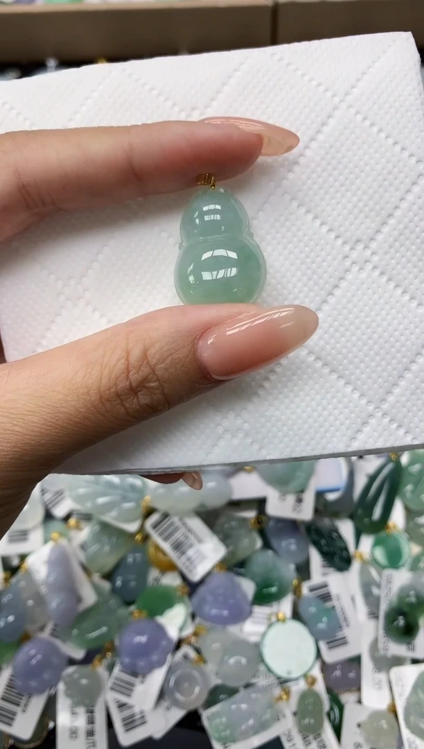 颈饰未镶嵌翡翠11111111111