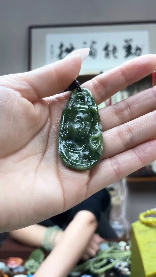 未镶嵌岫玉吊坠·