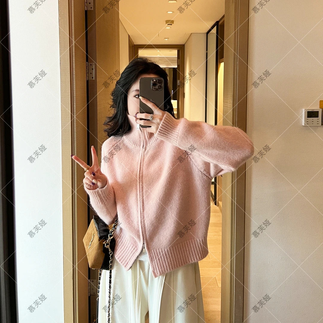 2025慵懒风毛衣外套女秋冬新款韩系简约宽松立领拉链针织开衫上衣