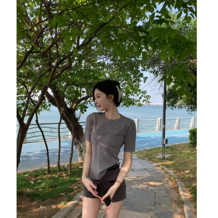 设计感小众时尚辣妹气质修身针织上衣女夏季2025新款显瘦短裤套装