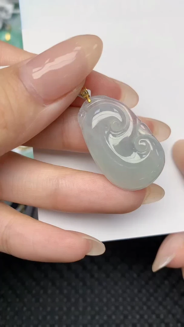 翡翠18K金镶嵌颈饰天然翡翠a货