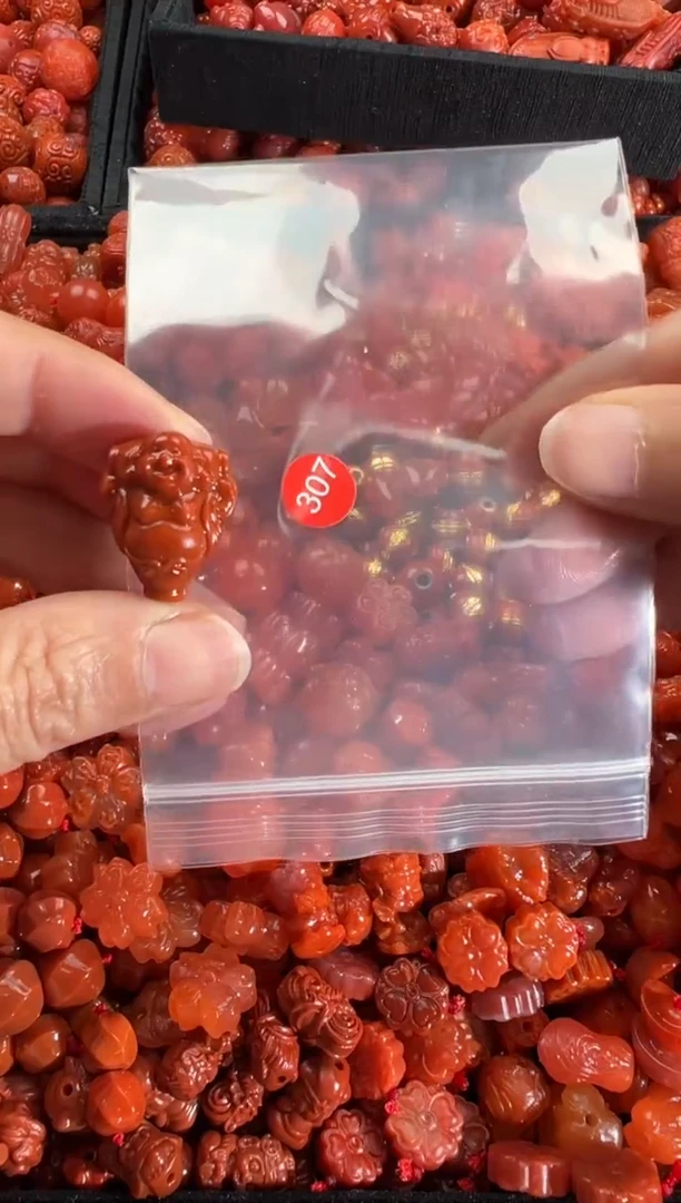 【闪购商品】南红玛瑙颈饰未镶嵌2