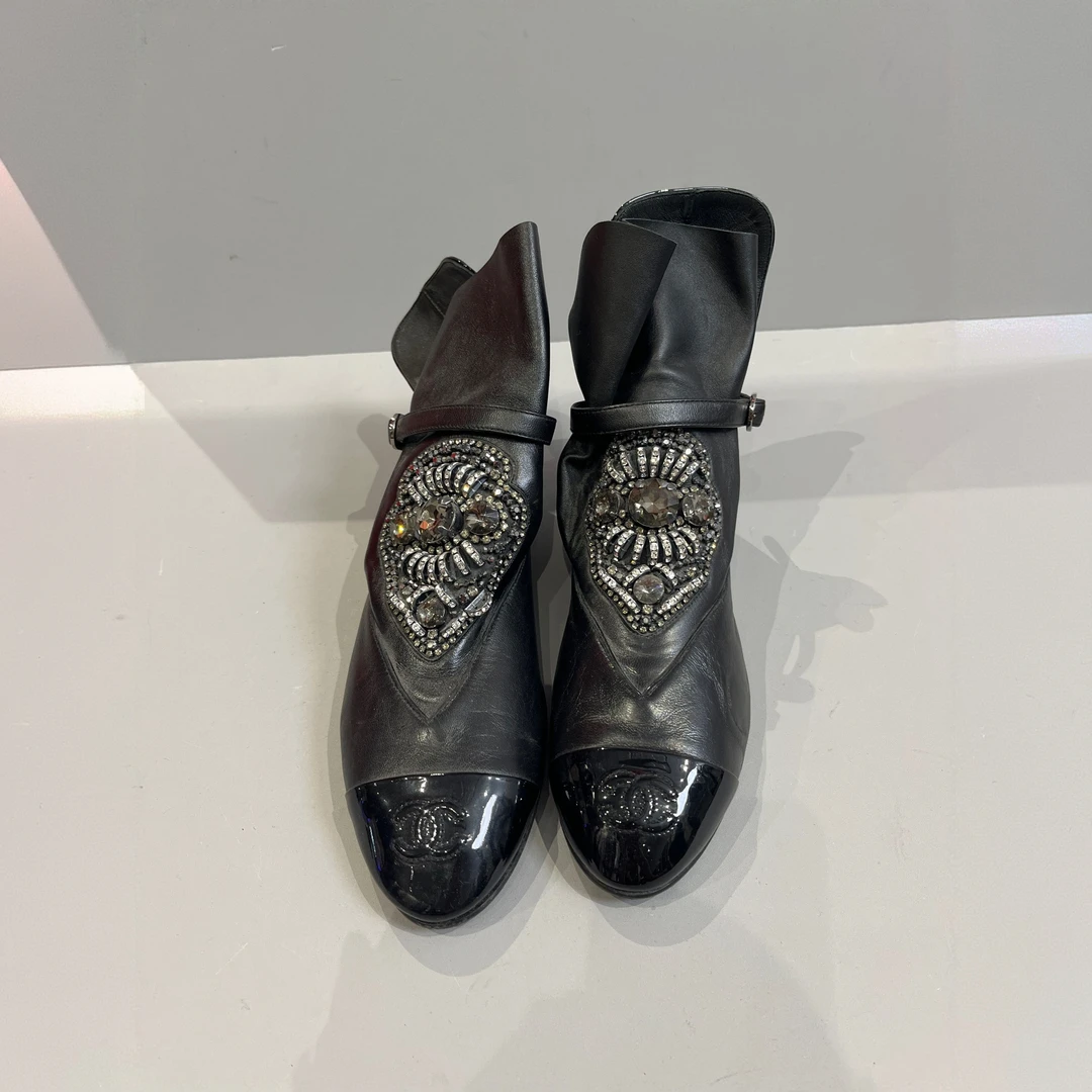 99新 Chanel/香奈儿 21A法式风情满钻裸靴/38码/LZ806Q994