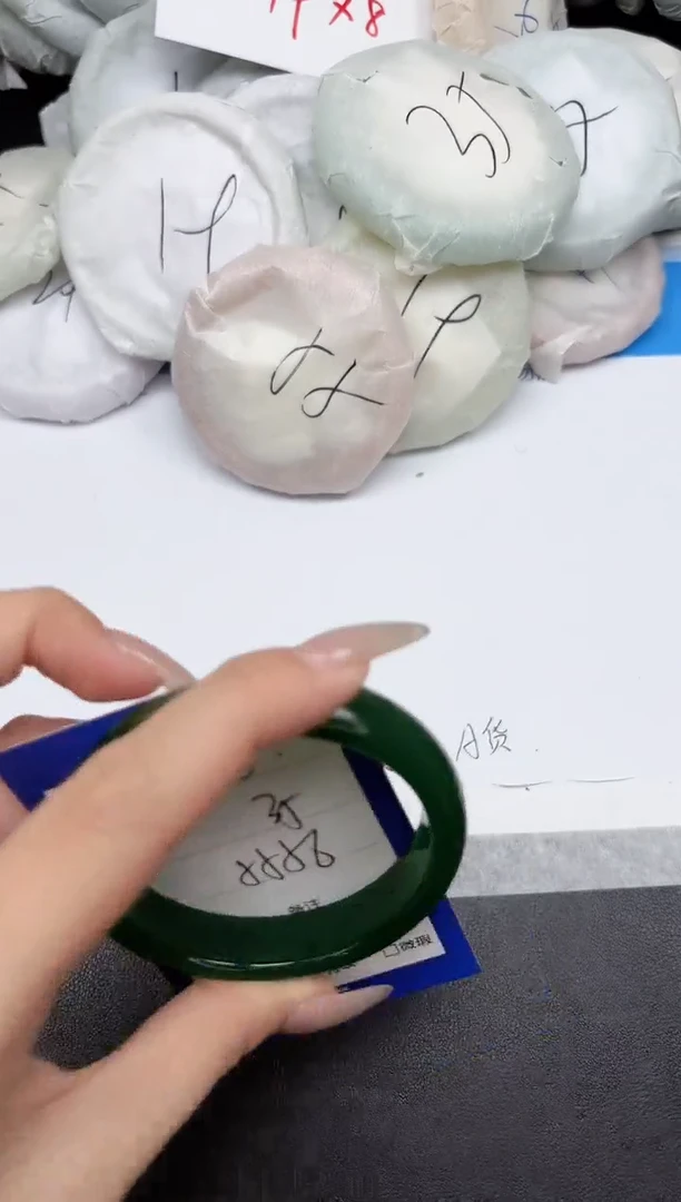 未镶嵌手镯石英质玉140-5456