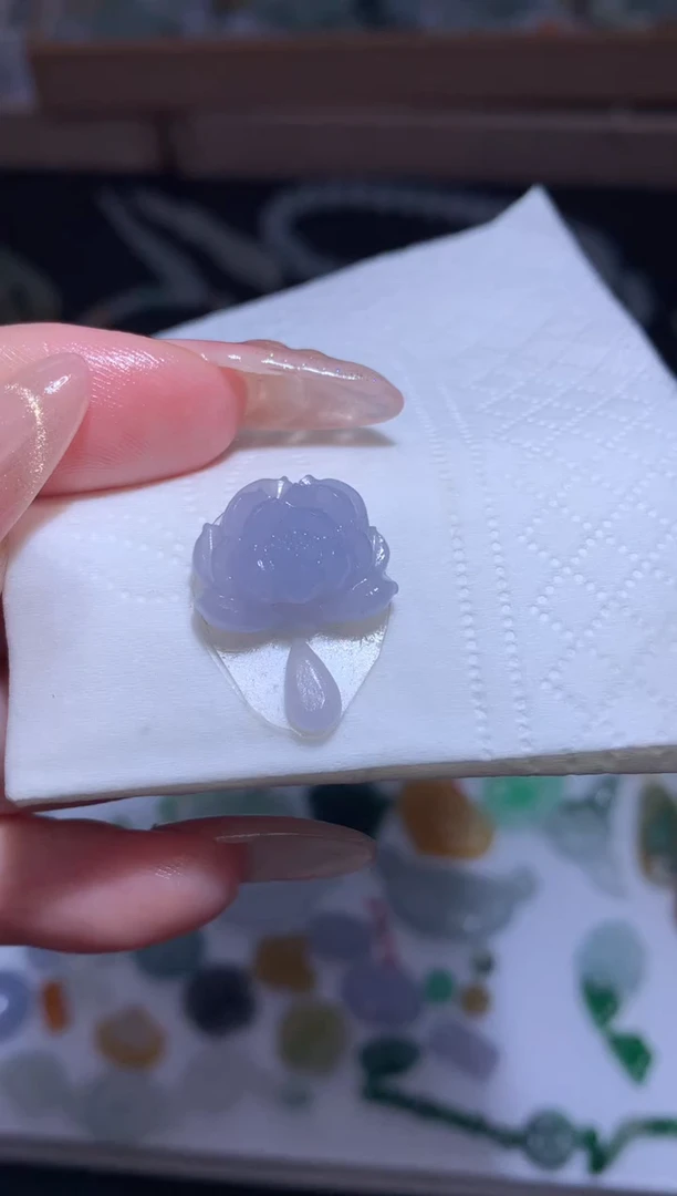 未镶嵌定制翡翠莲花