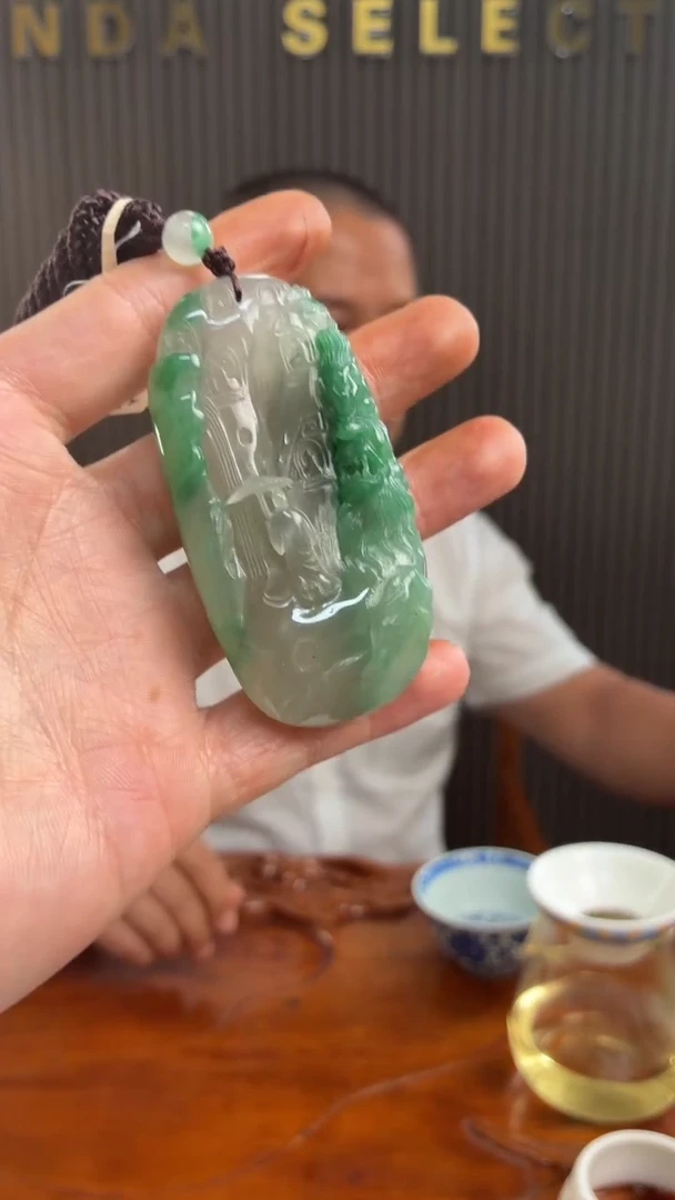 吊坠(不含链)未镶嵌石英质玉（非洲翠）问道寻佛设计款（一物一拍）