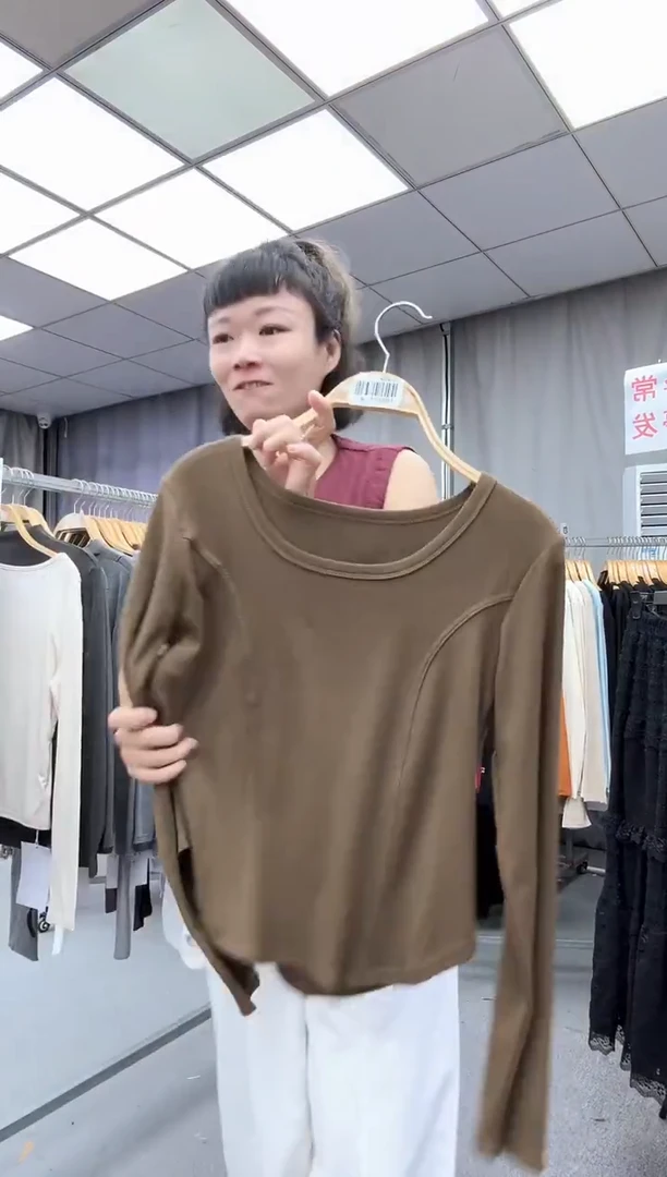 大哥家漂亮衣服漂亮颜色
