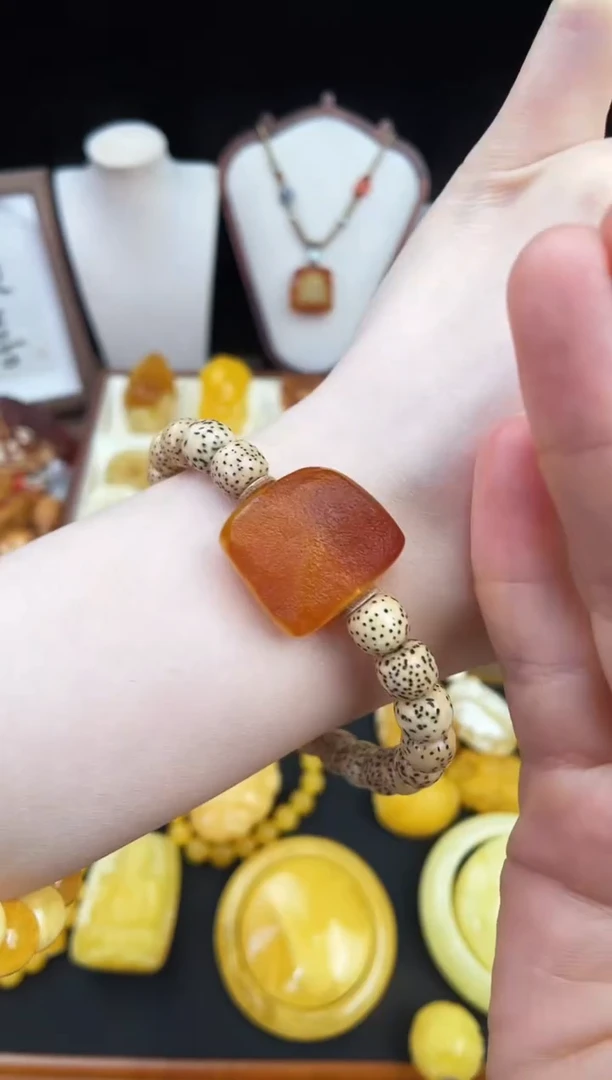 琥珀未镶嵌珠宝奇石柒月