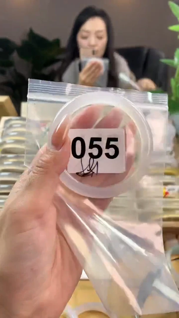 【闪购商品】玛瑙/玉髓手镯未镶嵌055