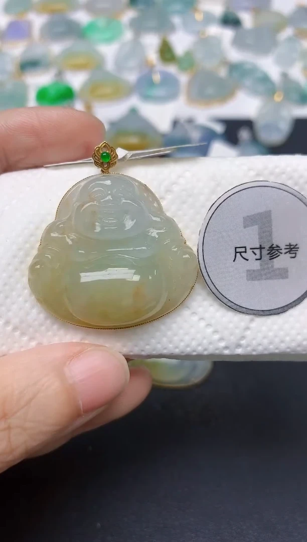 翡翠18K金镶嵌颈饰天然缅甸A货翡翠