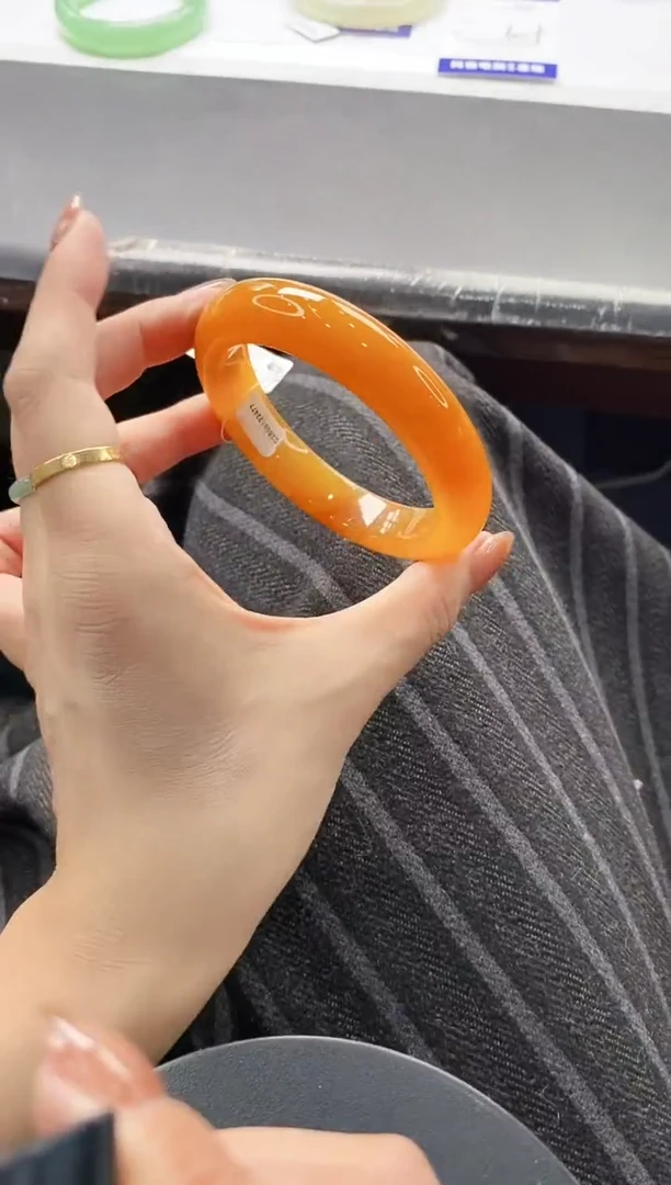 未镶嵌手镯石英质玉j48-HB60+