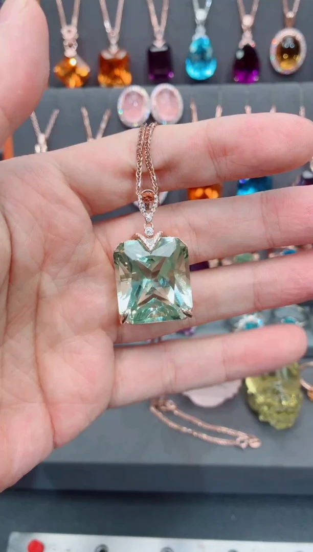 银S925镶嵌吊坠(赠链)绿水晶绿水晶吊坠（B货）