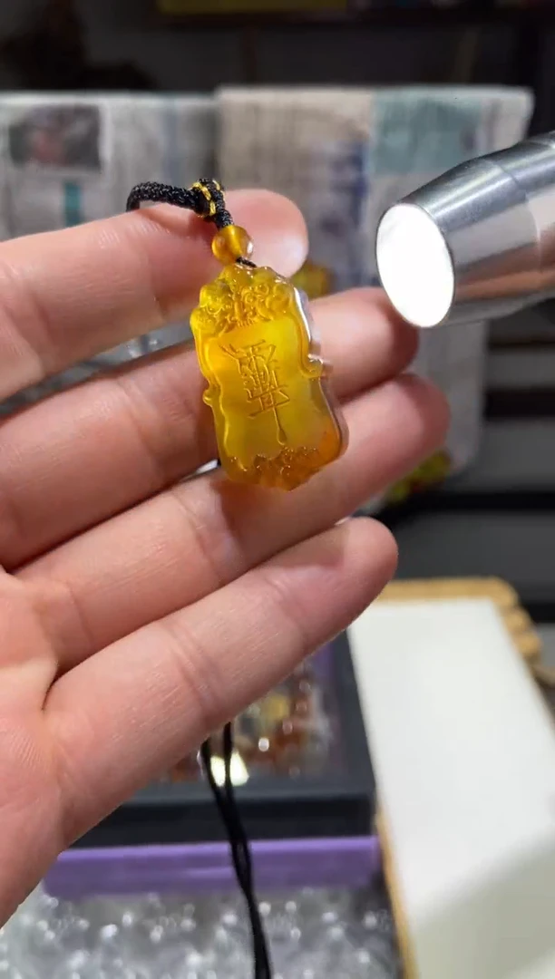 琥珀颈饰未镶嵌紫薇讳