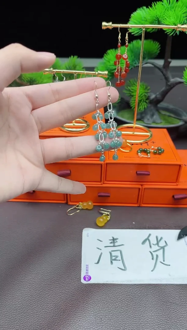 翡翠银S925镶嵌耳饰911