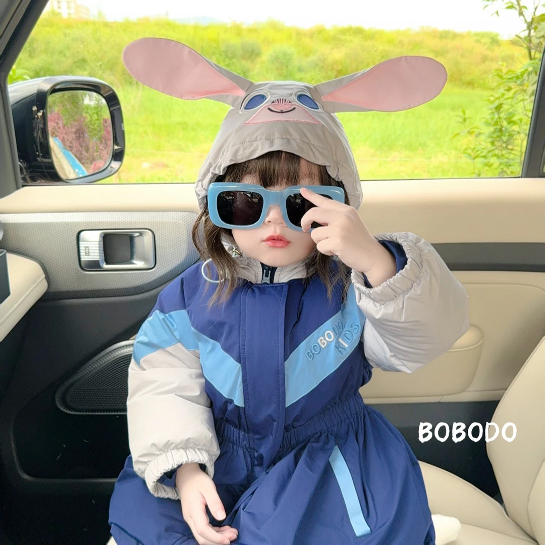 BOBODO藏青色兔子警官羽绒服