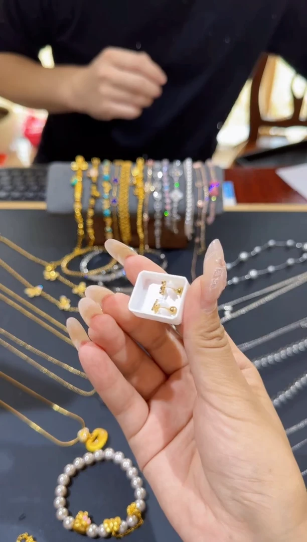 钛钢无其他（人造材质）104