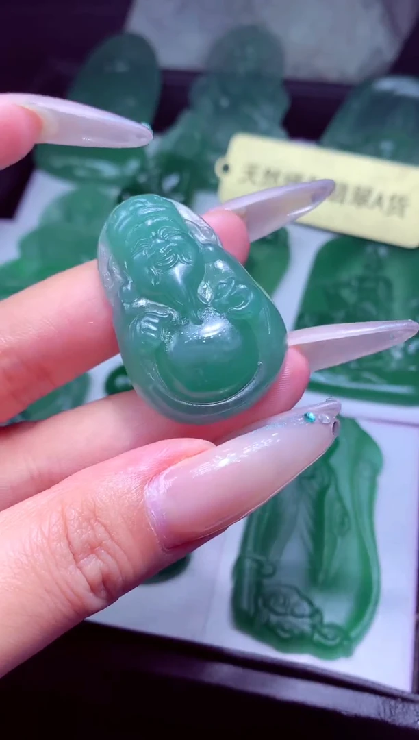 未镶嵌定制翡翠碧*轩天然缅甸翡翠A货毛货吊坠