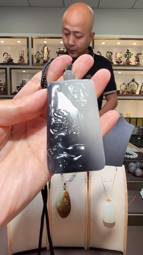 和田玉未镶嵌颈饰苏