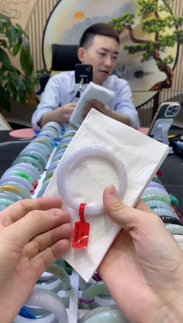 翡翠手镯未镶嵌6134