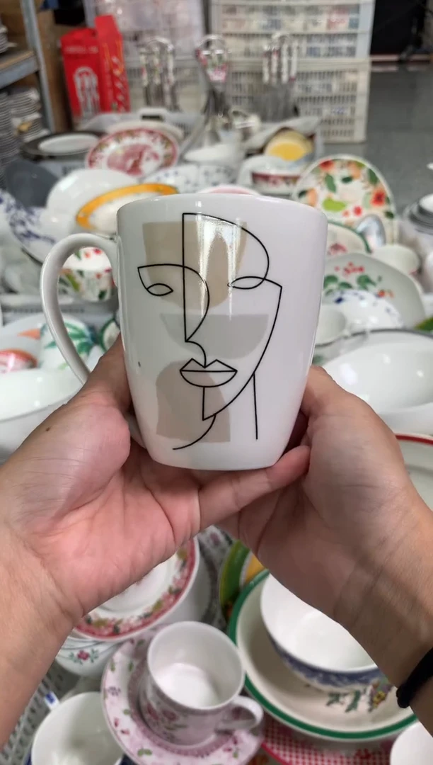 瓷陶瓷尾单CC011微瑕1个样品