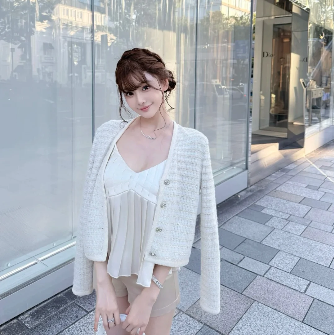 2025秋季新款法式高级感简约时尚针织百搭开衫配性感吊带背心上衣