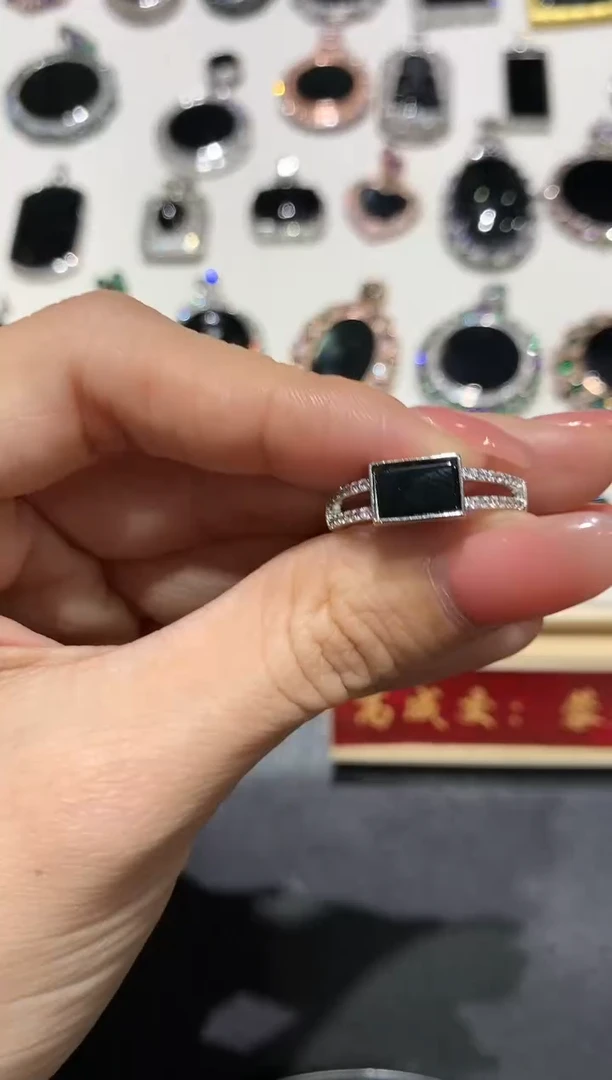 【闪购商品】翡翠吊坠(不含链)银S925镶嵌3多人多样性随机发货1件
