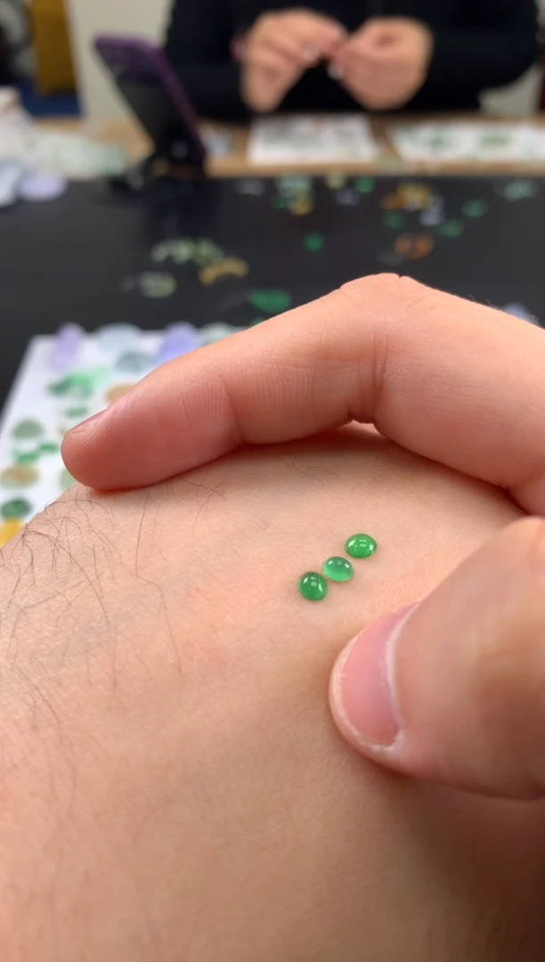 【闪购商品】定制翡翠未镶嵌翡翠