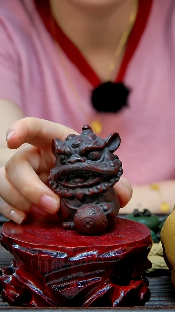 宜兴紫砂手工狮子