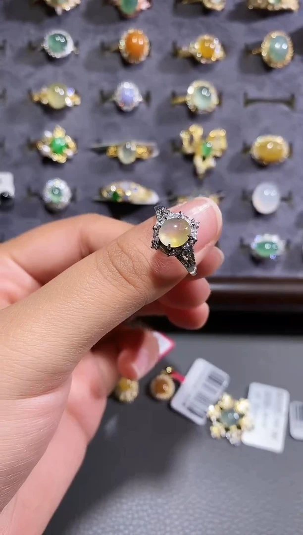 银S925镶嵌戒指翡翠琳*酱瑞丽市颜玉珠宝