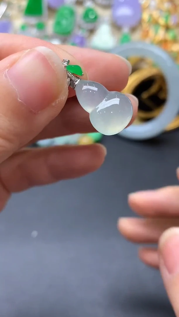 颈饰18K金镶嵌翡翠371-中国好珍宝