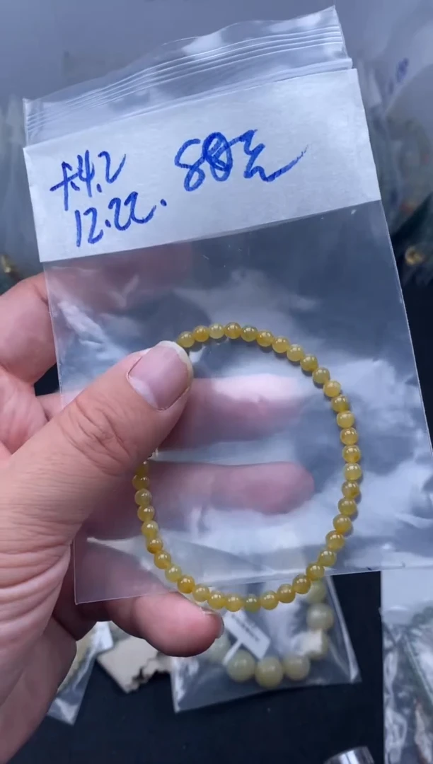 颈饰未镶嵌翡翠随**生天然缅甸翡翠珠子