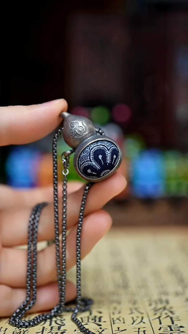 刺绣冰**恋私人定制手工刺绣A369