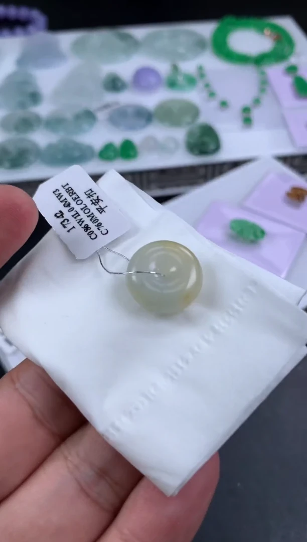 【闪购商品】定制翡翠未镶嵌翡翠