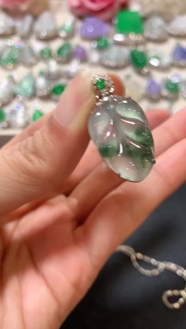 吊坠(不含链)18K金镶嵌翡翠z65