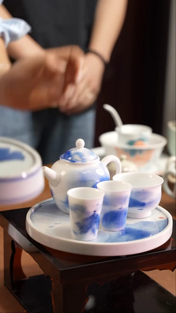 景德镇陶瓷艺术品