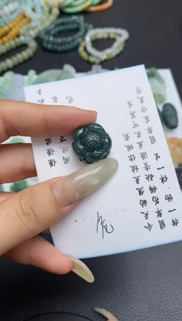 未镶嵌定制翡翠翡翠毛货~多样性发其一~