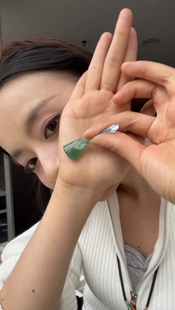 吊坠(不含链)未镶嵌翡翠天然缅甸A货翡翠